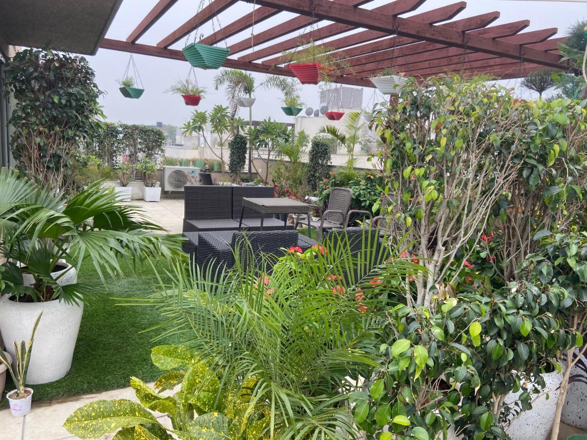 Art House Vasant Vihar New Delhi Bed and Breakfast Εξωτερικό φωτογραφία